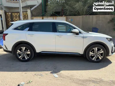 كيا سورينتو Standard 3