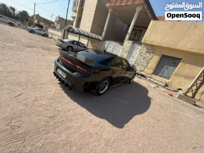Dodge Charger SXT 4