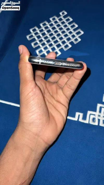 للبيع ايفون xs مظيف وكاله الهاتف 4
