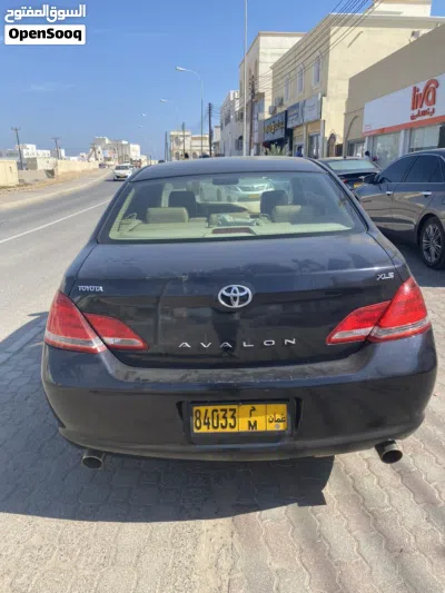 Toyota Avalon XLE 3