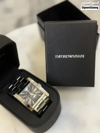 ساعه ماركه جديده غير مستعمله بكرتونها ومرفقاتها وقراطيسها من EMPORio ARMANi للتواصل على الواتساب فقط 2