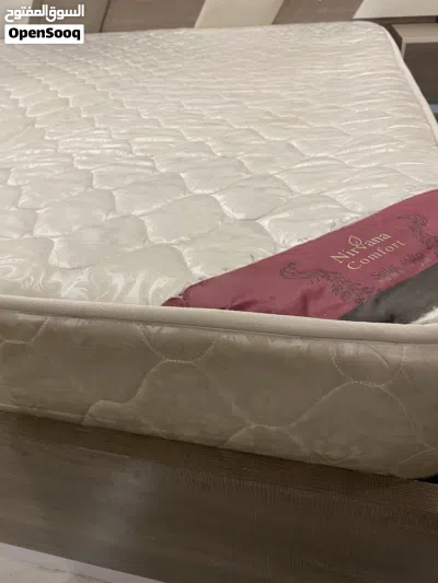 medicated mattresses Size 180/200 good condition 3
