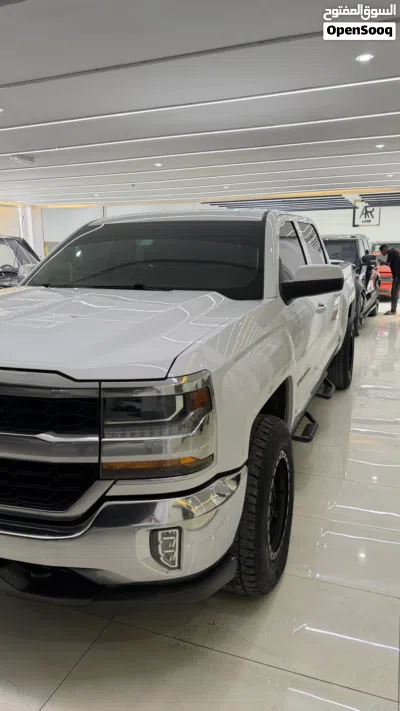 Chevrolet Silverado 1500 LT 2