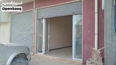 محل للإيجار المساحة 300 متر تقريبا 4