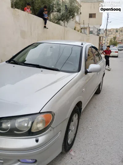 Nissan Sunny Standard 3