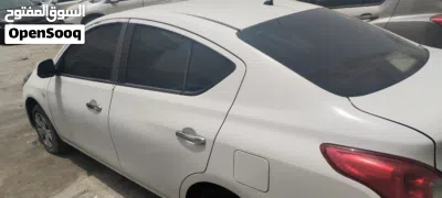 Nissan Sunny Standard 3