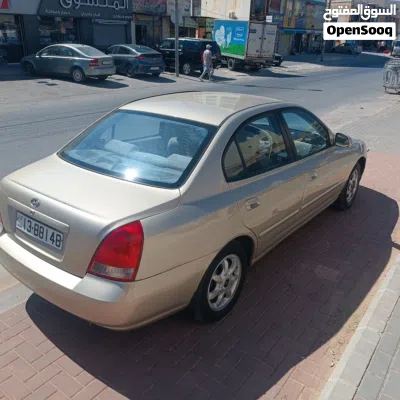 Hyundai Avante Standard 3
