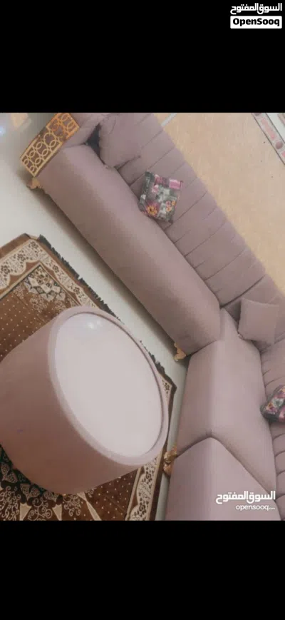 كنب حرف L شبه جديد مع ستاره وطاوله بسعر حلو 3
