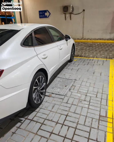 Hyundai Sonata GL 4