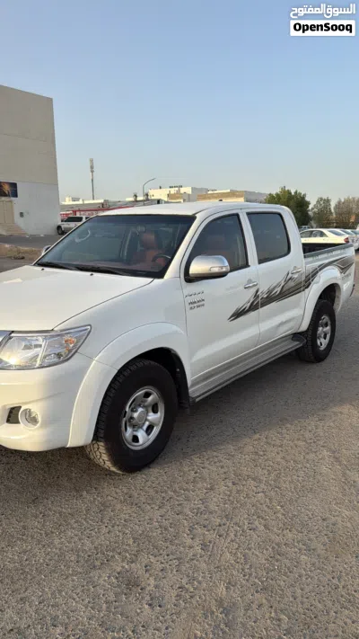 Toyota Hilux GLX 2
