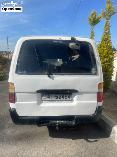 Toyota Hiace Cargo 4