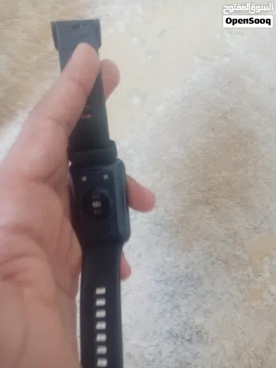 ساعه هواوي مستخدمه باستعمال خفيف 2