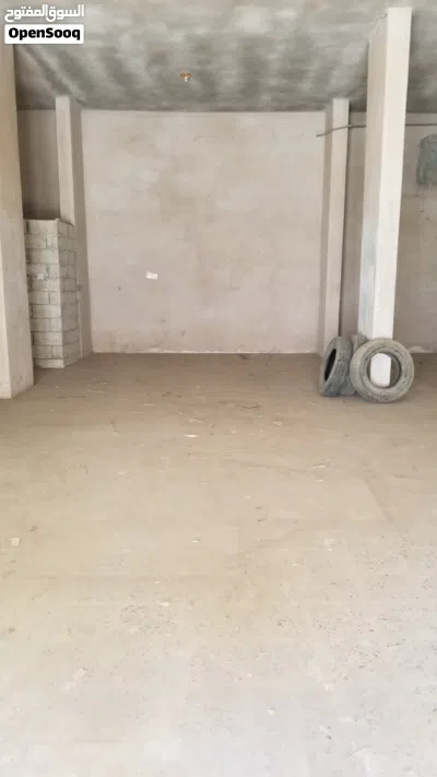 2 محلات للايجار بيت بوس قريب شارع الخمسين 2