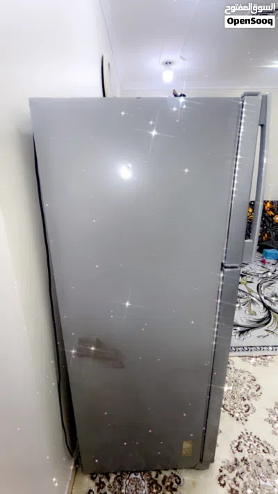 ثلاجه نظيف جدا شغاله وبارده جدا لبيع بسعر رخيص55 2