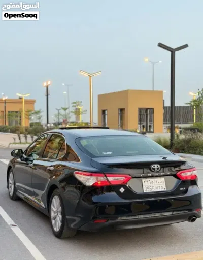 تويوتا كامري GLE 4