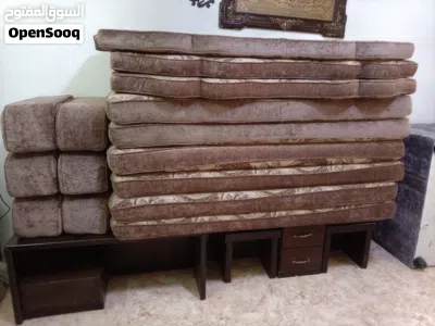 جلسة أرضية موجود في اربد حواره 2