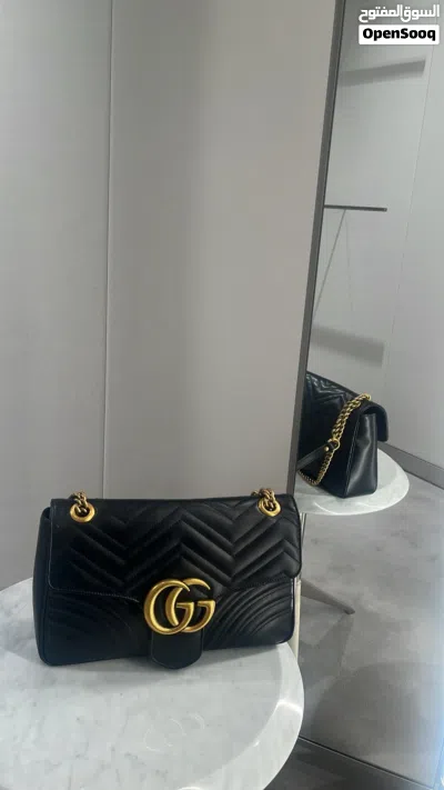 شنطه Gucci جديده غير مستخدمه اصليه لمتدد 2