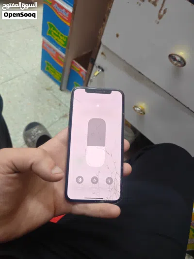ايفون XS جهاز تجي تفحص تاخذ بيه مجال قيم او اخذ 3