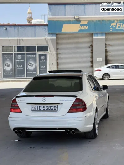 Mercedes Benz E-Class E 200 3