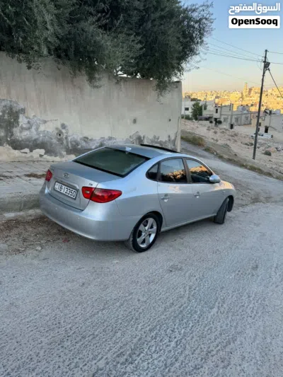 Hyundai Avante Limited 3