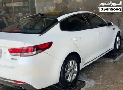 Kia K5 EX 4