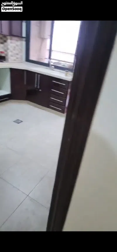 شقة للايجار غير مفروشة ضاحية الريحان 3