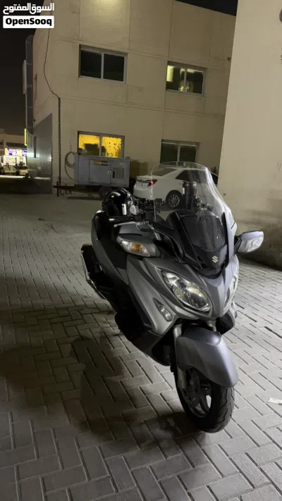 سوزوكي برجمان 650 موديل 2018 3
