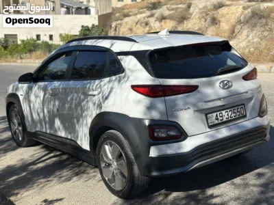 Hyundai Kona Smart 2
