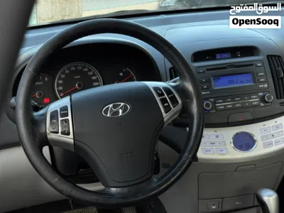 Hyundai Avante SE 3