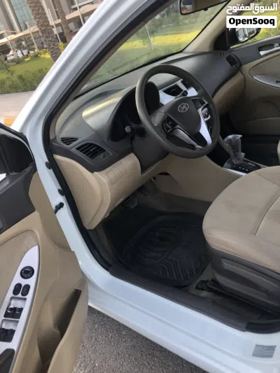 Hyundai Accent Limited 3