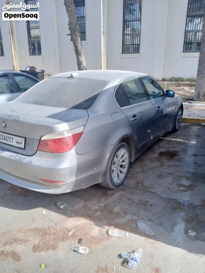 BMW 5 Series 528 3