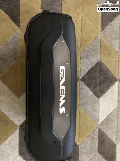 gaems vanguard personal gaming environment، وهو عبارة عن شاشة ألعاب محمولة مدمجة في حقيبة متينة. 2