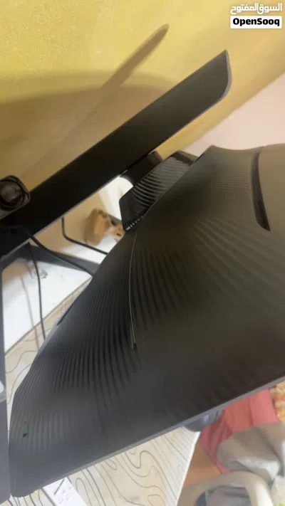شاشه Samsung odyssey g6 2k 240hz للبيع بسعر مغري 2