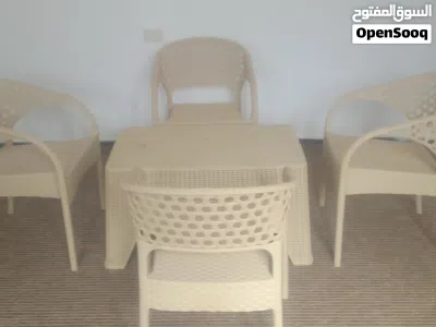 مظلة 3x3 وكراسي .للبيع . 3