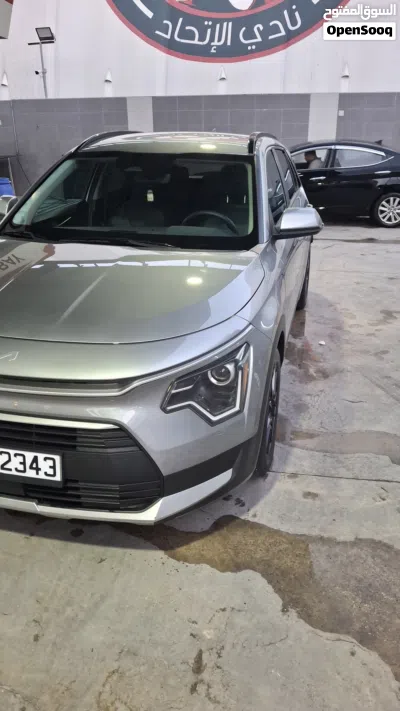 Kia Niro EX 4