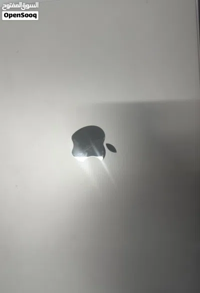 ماك بوك اير 2
