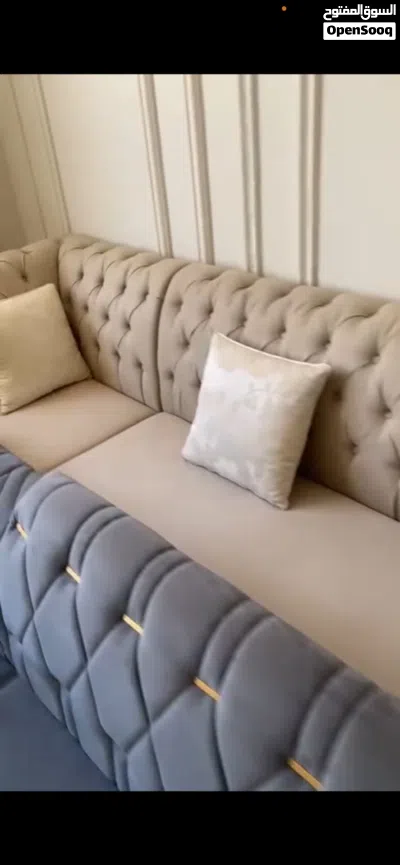 للبيع كنبة اللون بيج انيقه مكونة من 7 قطع 2