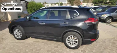 نيسان روج SV 4