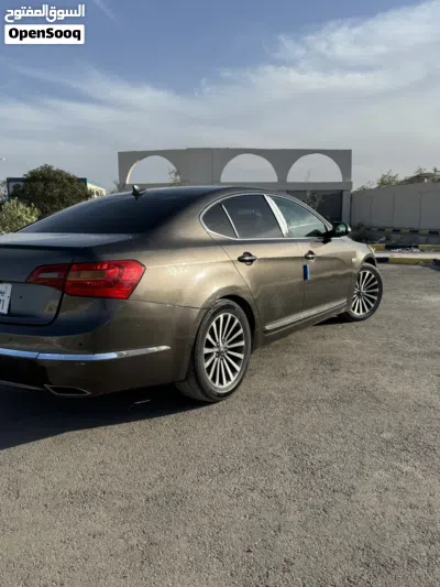 Kia Cadenza Premium 4