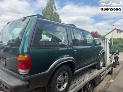 Ford Explorer Limited 3