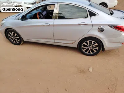 Hyundai Accent Limited 3