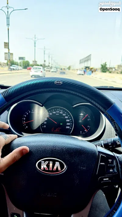 كيا سورينتو Standard 4