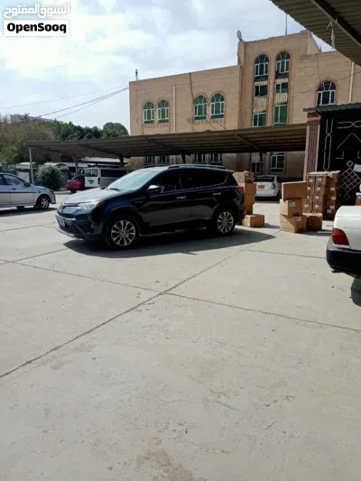 Toyota RAV 4 Limited 4