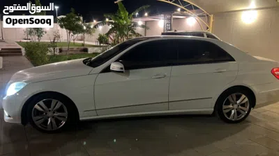 Mercedes Benz E-Class E 300 2
