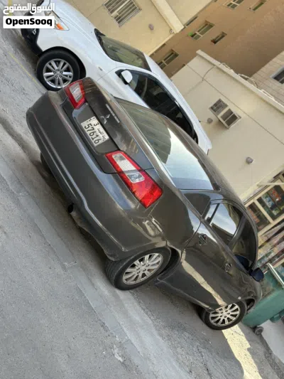 Mitsubishi Galant DL 4