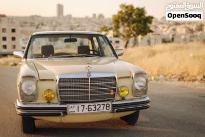 Mercedes Benz E-Class E 200 2