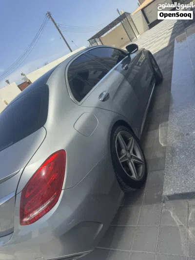 مرسيدس بنز الفئة-C C 300 2