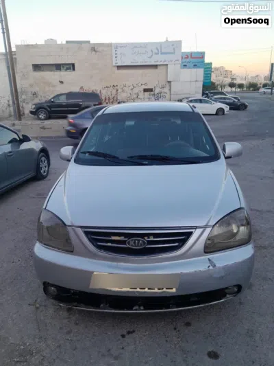 Kia Carens Luxury 3