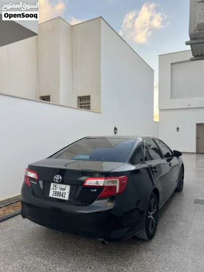 Toyota Camry LE 4