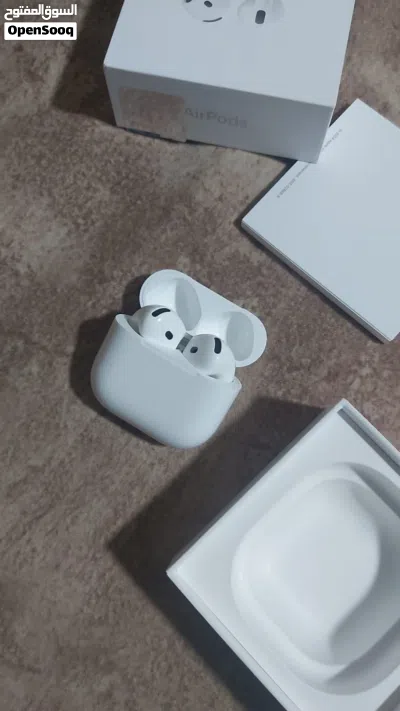 سماعات airpods 4 2